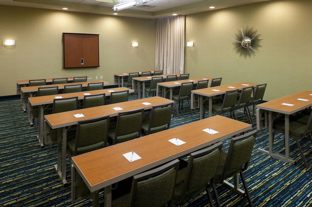 Springhill Suites Alexandria Southwest Экстерьер фото