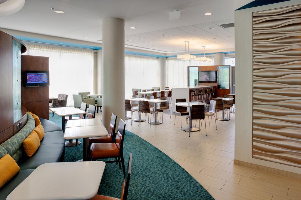 Springhill Suites Alexandria Southwest Экстерьер фото