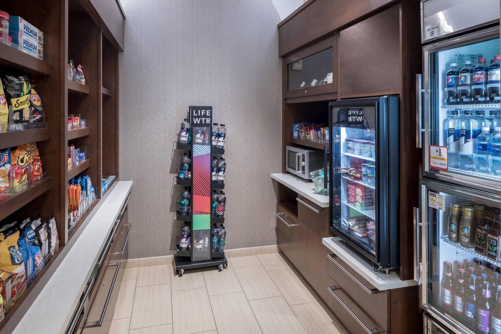 Springhill Suites Alexandria Southwest Экстерьер фото
