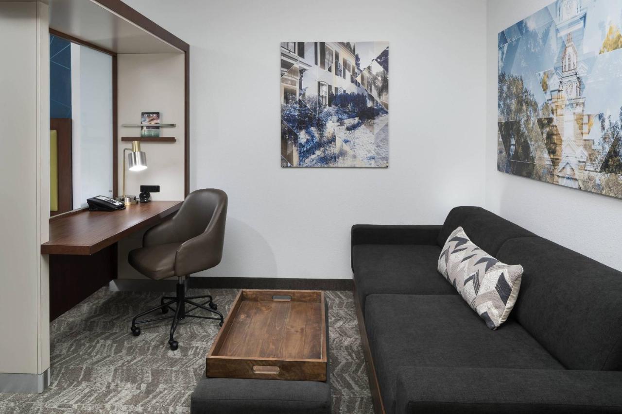Springhill Suites Alexandria Southwest Экстерьер фото